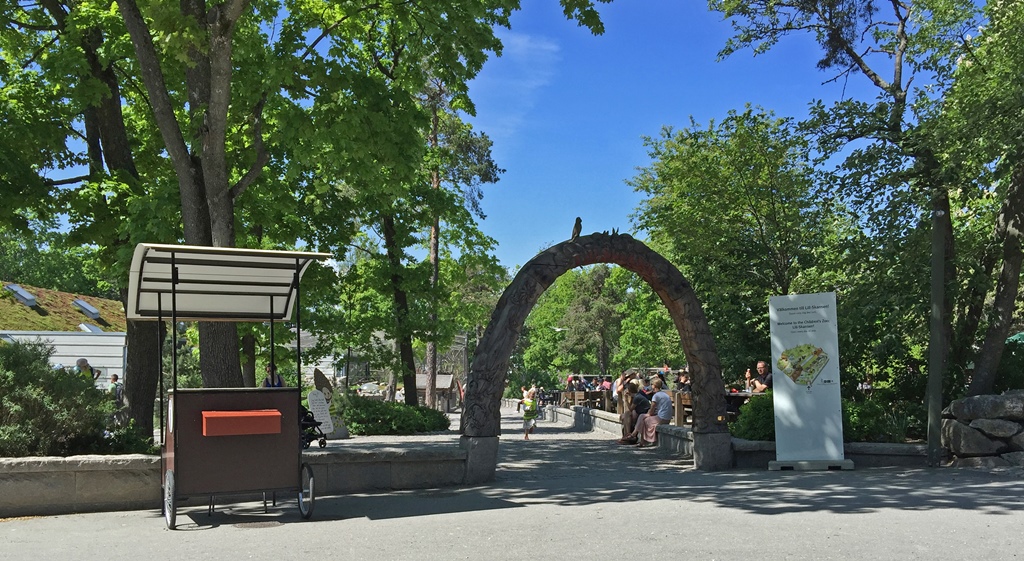 Entrance to Children's Zoo